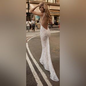 White Trumpet Lace Custom Wedding Gown